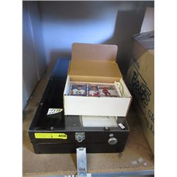 Clear Top Counter Display Box & Hockey Cards