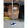 Image 1 : Approximately 30 New Swiffer Style Mooji Mops