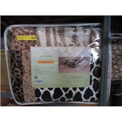 New Queen Size Animal Block Sherpa Blanket