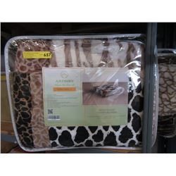 New Queen Size Animal Block Sherpa Blanket