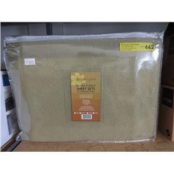 New Twin Size Micro Fleece Sheet Set - Green