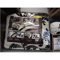 New Queen Size 7 Piece Comforter Set