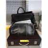 Image 1 : Ladies Razor, 2 Purses & Partially Used Art Paint