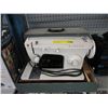 Image 1 : Singer 247 Portable Sewing Machine with Case