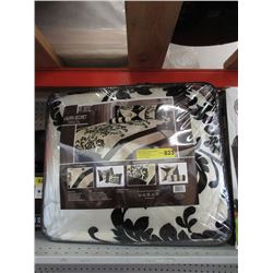 New Queen Size 7 Piece Comforter Set