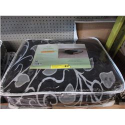 New Queen Size Black & Grey Sherpa Blanket