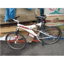 24 Speed Trek “Y22” Mountain Bike