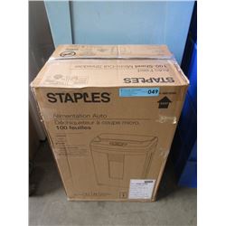 New Staples 100 Sheet Micro-Cut Shredder