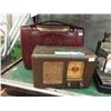 Image 1 : 2 Vintage Electric Radios