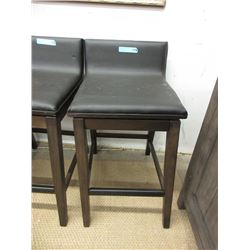 New Home Elegance 25" Counter Height Chair