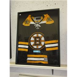 Framed Boston Bruins Jersey - Size M