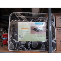 New Queen Size Grey & Black Sherpa Blanket