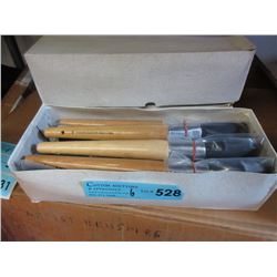 6 Dozen New #8 Artist Bristle Brushes
