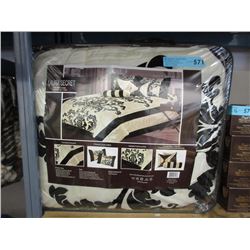 New 7 Piece Queen Size Comforter Set