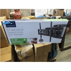 Insignia Full-Motion TV Wall Mount - 47-80"
