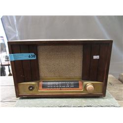 Vintage General Electric Mantle Radio