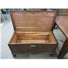 Image 1 : Cedar Lined Blanket Chest
