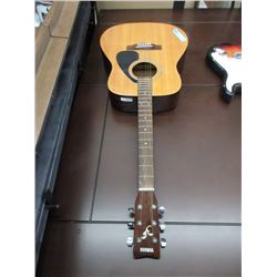 Yamaha Acoustic Guitar