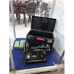 Vintage Singer Featherweight Sewing Machine