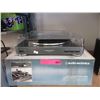 Image 1 : Audio-Technica AT-LP60 USB Turntable