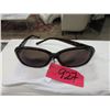 Image 1 : New Polaroid Sunglasses with Cloth Bag