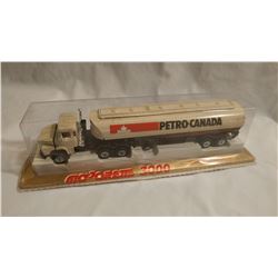 MAJORETTE 3000 PETRO-CANADA TRANSPORT TRUCK