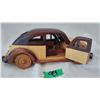Image 1 : WOODEN BEETLE
