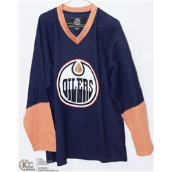 OFFICIALLY LICENSED OILERS JERSEY SIZE LARGE