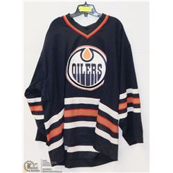 CCM OFFICIALLY LICENSED OILERS JERSEY SIZE 2XL