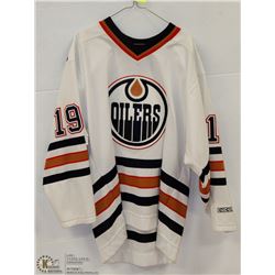 CCM  OFFICIALLY LICENSED OILERS WITH REASONER ON