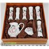 Image 1 : CHINA TEA SET HAND PAINTED IN ITS OWNGIFT BOX