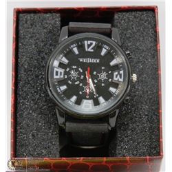 3)NEW WELLEER WATCH WITH RUBBER STRAP