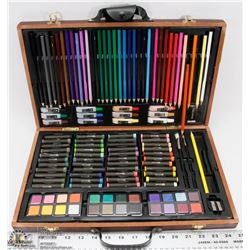 ART SET IN WOOD CASE. COMPLETE. CASE IS