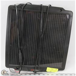 SCHUMACHER TRICKLE SOLAR CHARGER PANEL