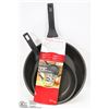 Image 1 : KITCHENAID 12" SKILLET SOLD WITH SMALLER SKILLET