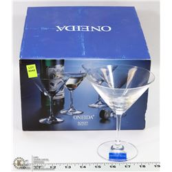 ONEIDA MARTINI GLASS SET