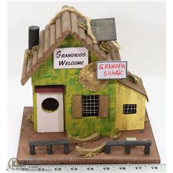 THEMED BIRDHOUSE