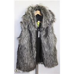 TALULA SIZE MEDIUM FEATHER FUR VEST WITH TAGS