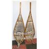 Image 1 : VINTAGE 48 INCH SNOW SHOES