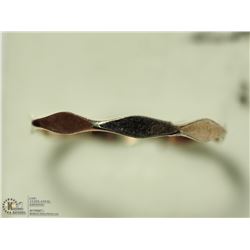 41) STERLING SILVER RING SIZE 6