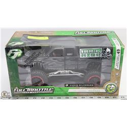 1:18 SCALE DIE CAST CAR IN BOX
