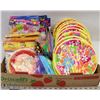 Image 1 : FLAT OF PARTY SUPPLIES