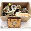Image 1 : ESTATE BOX OF COLLECTIBLES INCLUDING BRASS