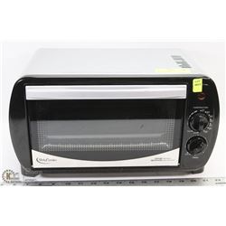 BETTY CROCKER STAINLESS TOASTER OVEN