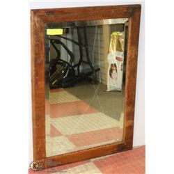 25"X35" ANTIQUE BEVELED MIRROR