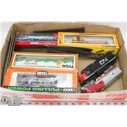 BOX OF HO TRAINS INCL CN ENGINE 5075, SANTA FE