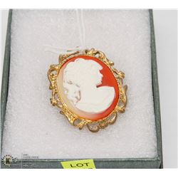 VINTAGE CAMEO PENDANT