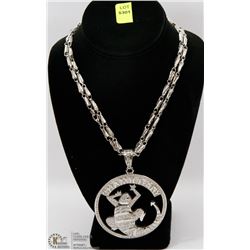 RHINESTONE LIZARD PENDANT