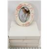 Image 1 : LOT OF 3 PICTURE FRAMES