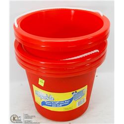LOT OF 5 PLASTIC BUCKET WITH ROPE HANDLES